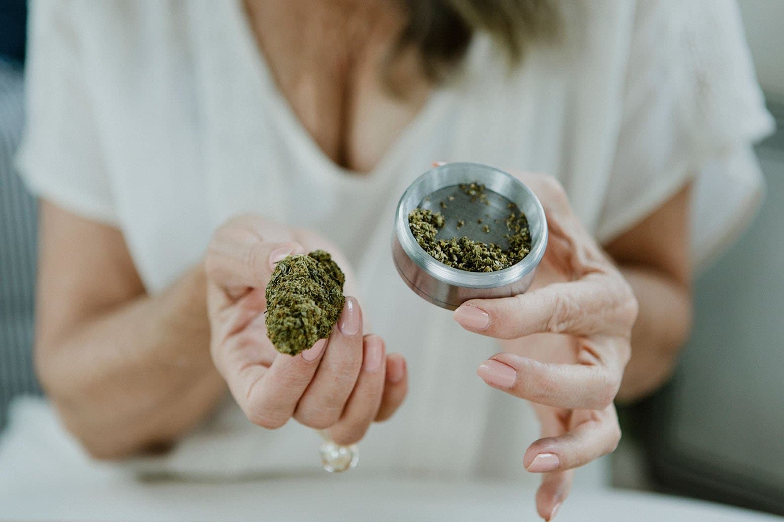 Boost Cannabis Dispensary Sales with Bundled Offers and Digital Signage